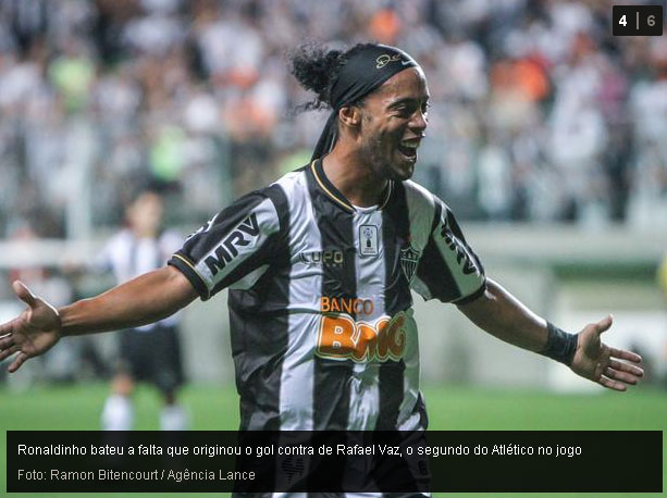 Cobrança de falta do Ronaldinho Gaúcho que deu origem ao gol contra do Rafael Vaz, do Vasco