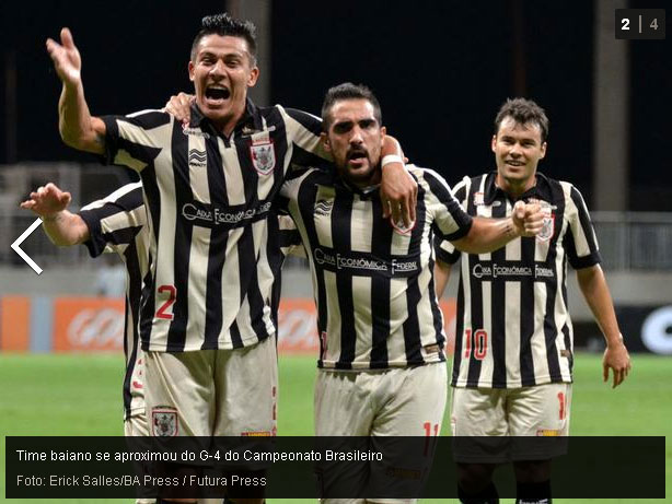 Jogadores do Vitória comemoram por aproximação do G-4 no jogo Vitória2x1Goiás