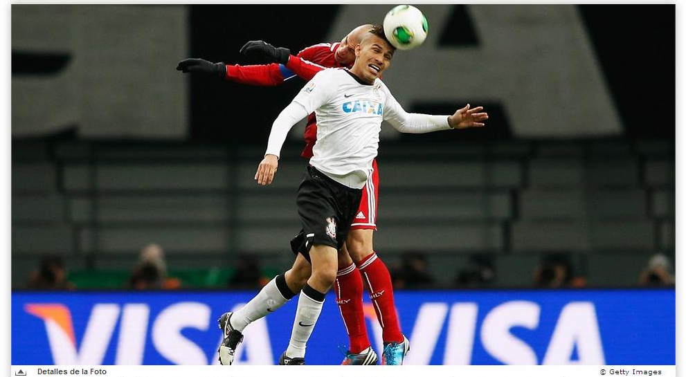 Paolo Guerrero, o que fez os gols da vitória do Corinthinas, no Mundial de Clubes 2012