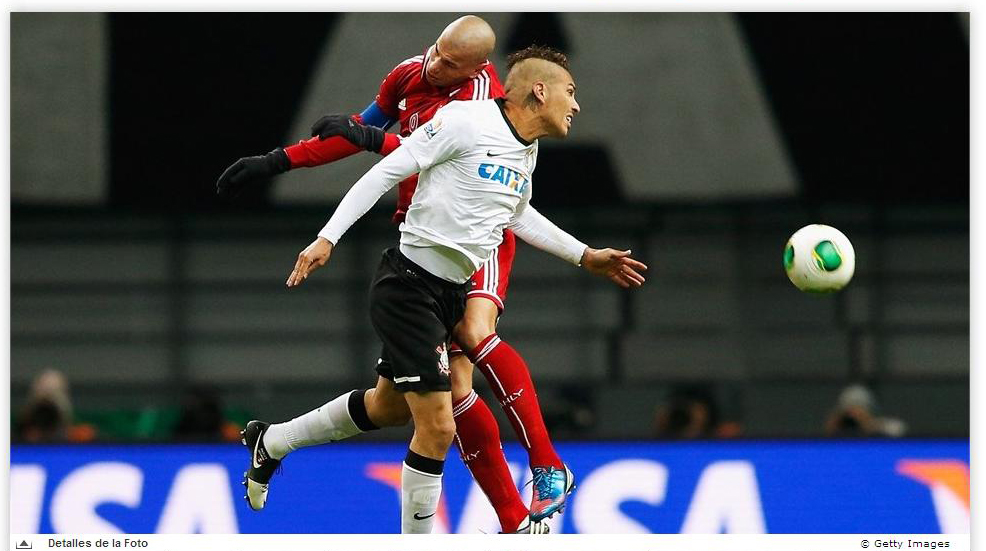 Paolo Guerrero, o que fez os gols da vitória do Corinthinas, no Mundial de Clubes 2012