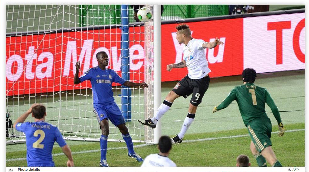 Paolo Guerrero, o que fez os gols da vitória do Corinthinas, no Mundial de Clubes 2012