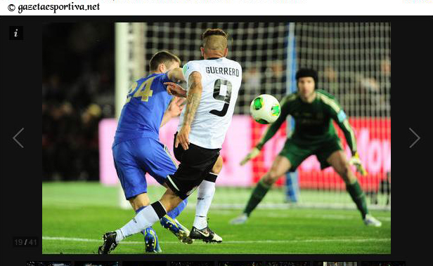 Paolo Guerrero, o que fez os gols da vitória do Corinthinas, no Mundial de Clubes 2012