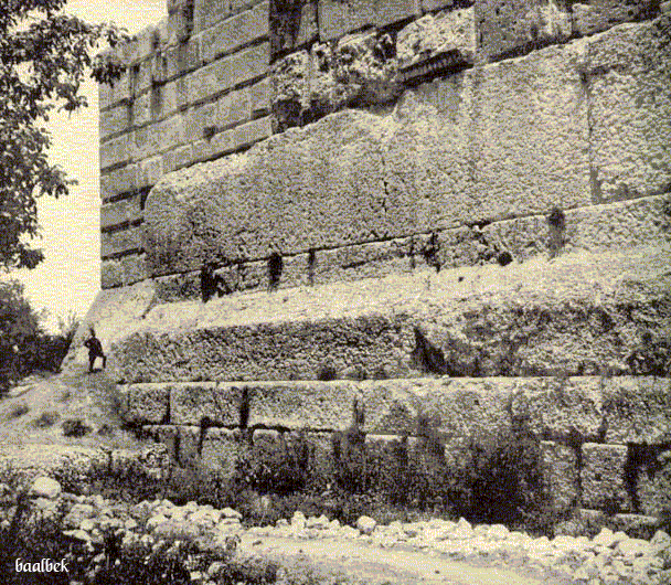 foto das ruínas do Terraço de Baalbek