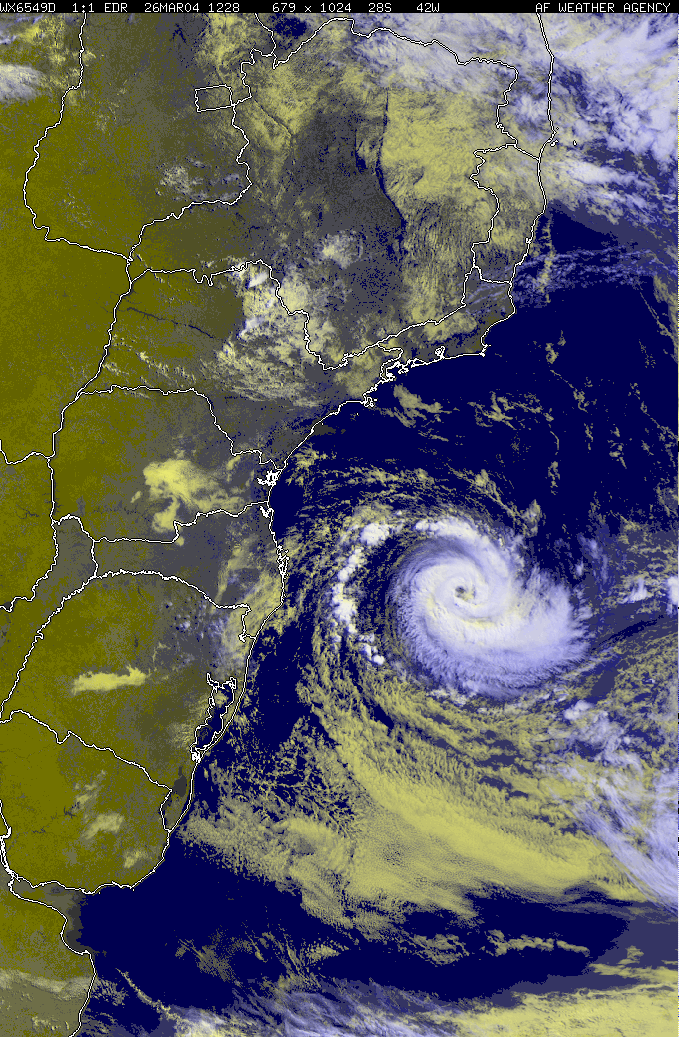 Imagem colhida no mesmo momento, 26/março/2004/12,28UTC pelo satélite imagem captada pelo satélite DMSP-The Defense Meteorological Satellite Program.