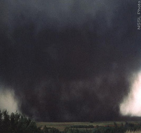 NSSL Photo. Em Binger, Oklahoma, 22 May 1981